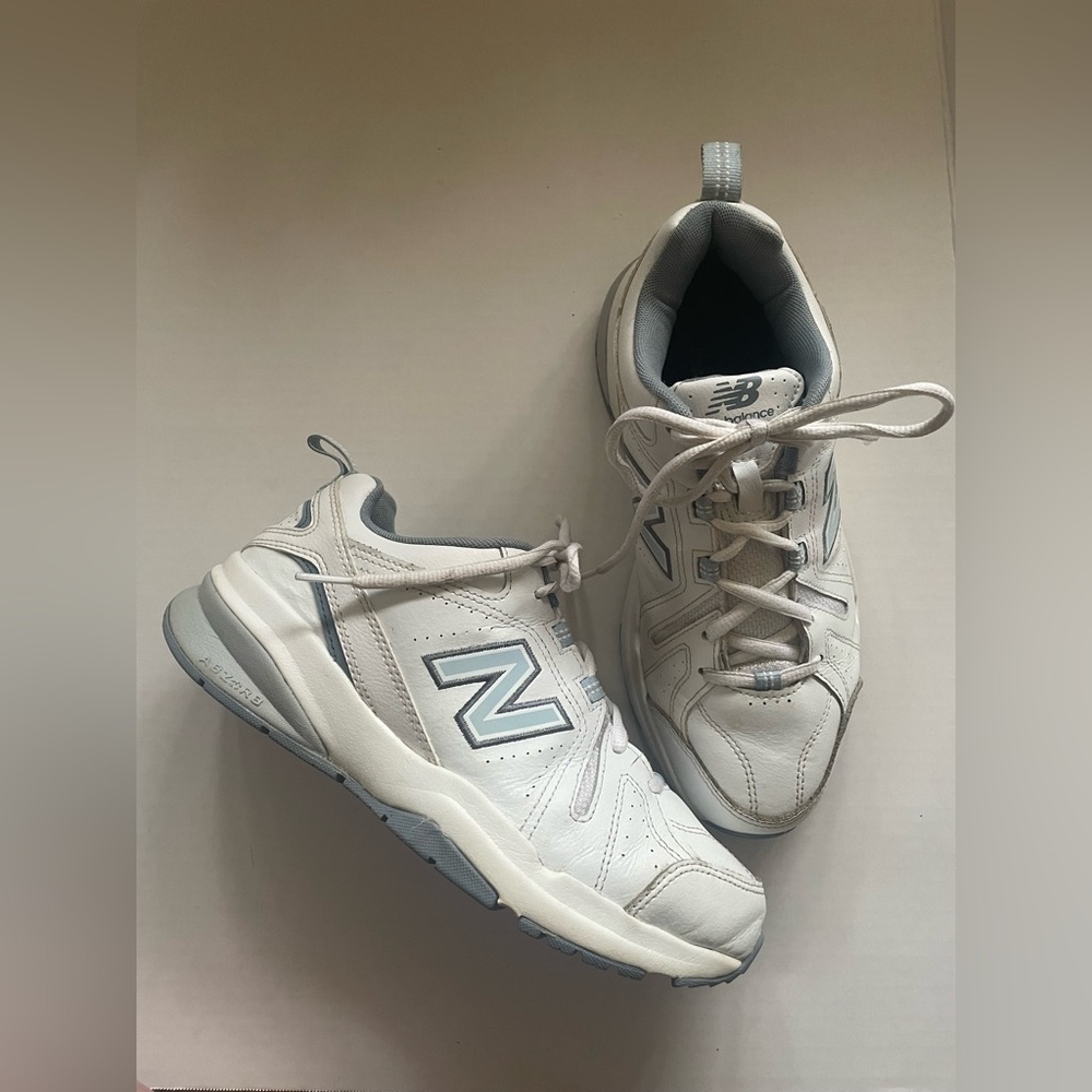 New Balance 608 V5 Casual Comfort Sneakers Shoes Women’s Size 8 EUR 39